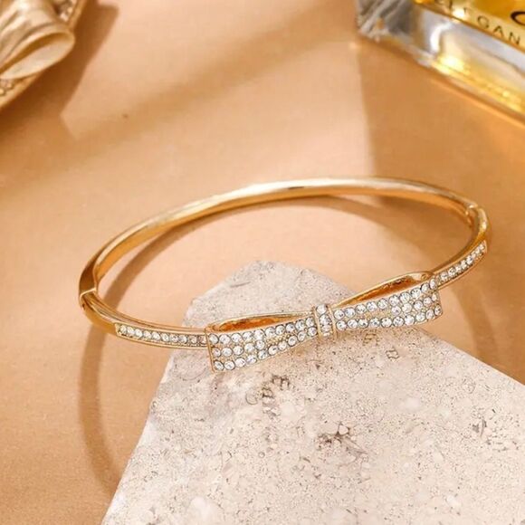 Gold Diamond Bow Bangle Bracelet - Picture 1 of 3